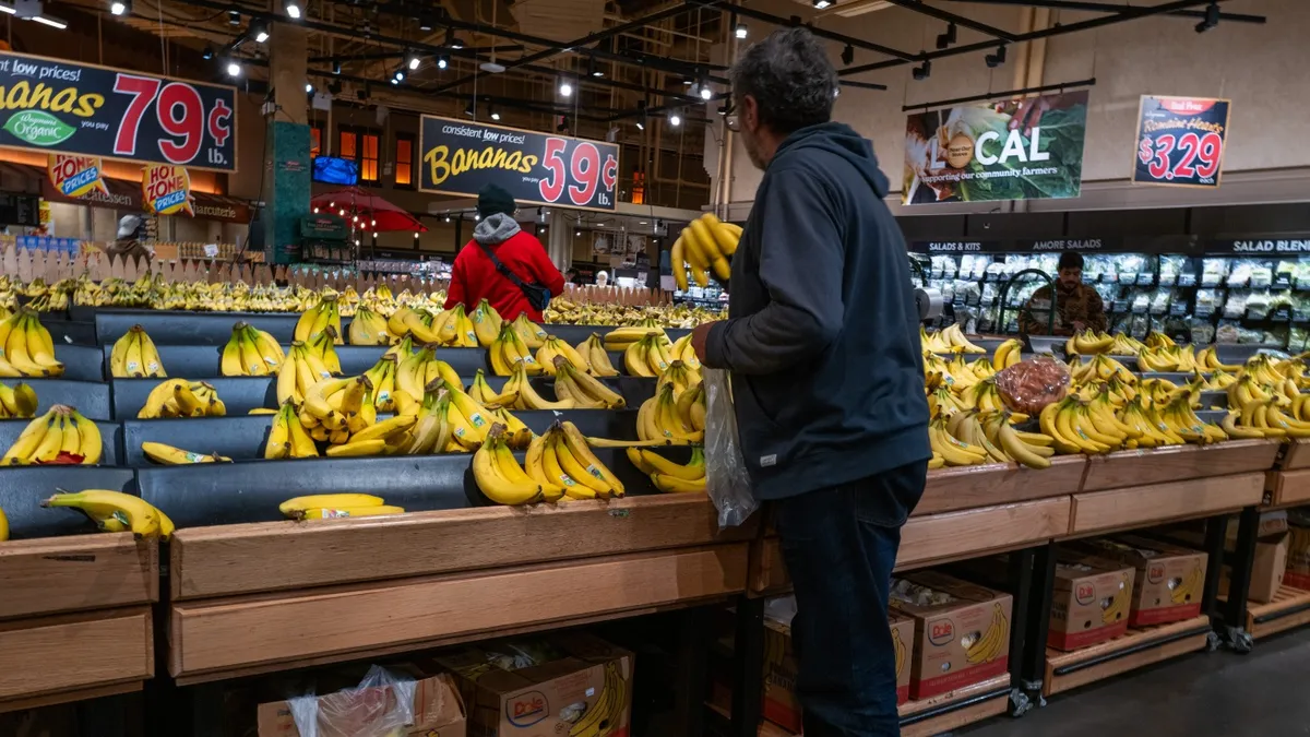 21 States Sue USDA Over Controversial SNAP Data Collection