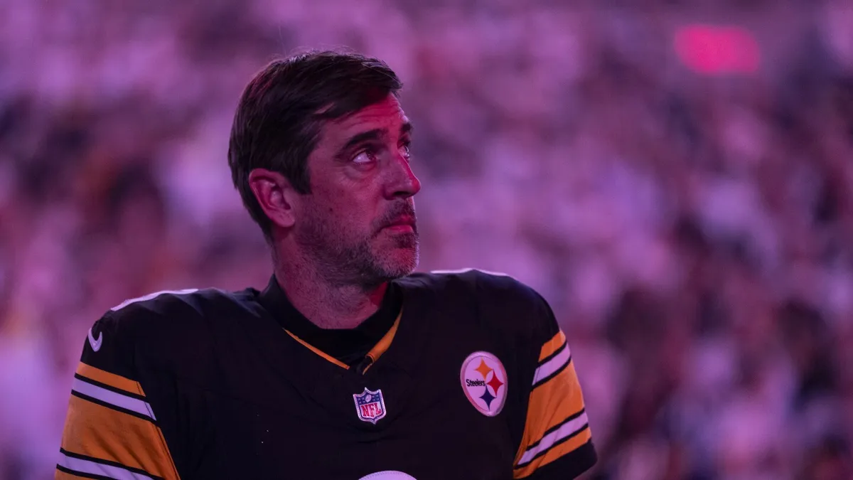 Aaron Rodgers Faces Green Bay for the First Time: A Showdown to Remember