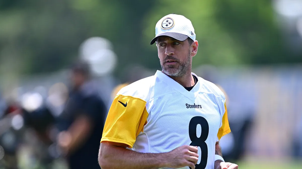 Aaron Rodgers' Final Season: A Legendary Farewell with the Steelers
