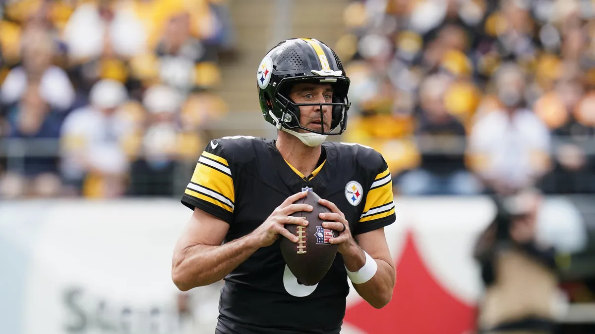 Aaron Rodgers Hints at a Heartfelt Return to Green Bay Packers