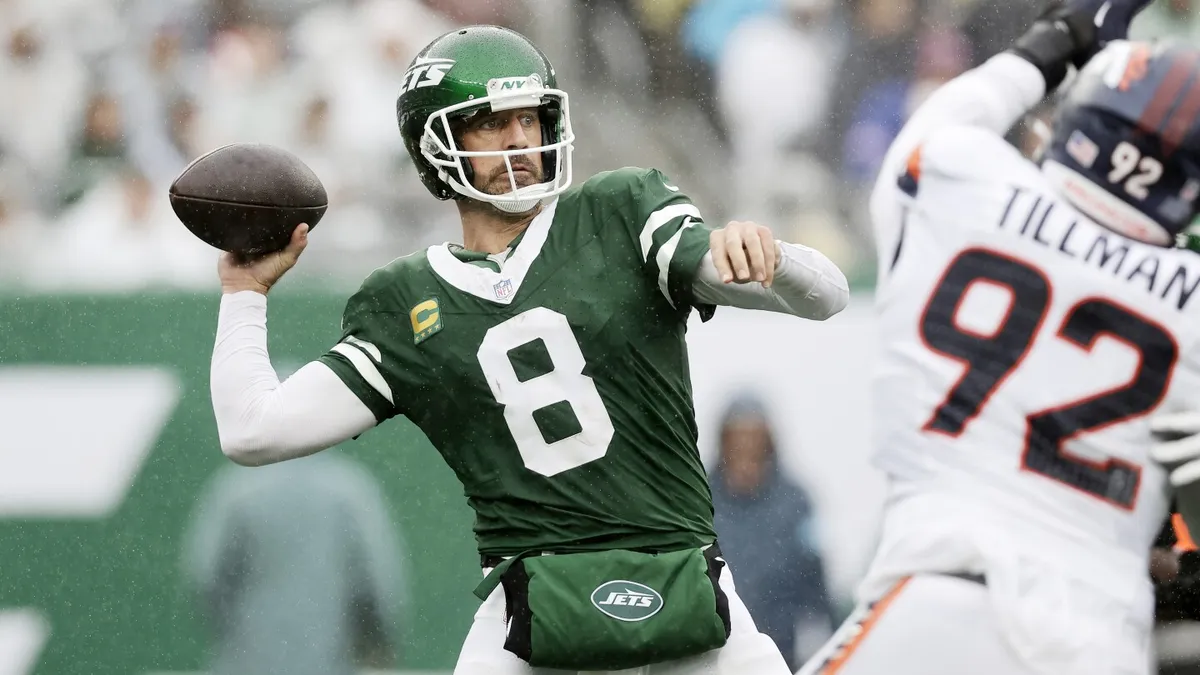 Aaron Rodgers Signs One-Year Deal Worth Up to $19.5 Million: What You Need to Know