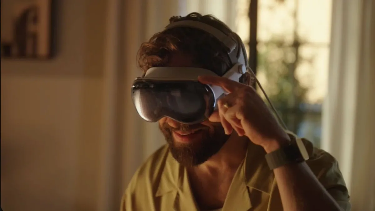 Apple Vision Pro Headset: Early Users Express Disappointment Over Weight and Usability