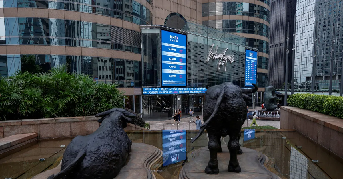 Asia Stock Markets Dip Amid U.S. Tariff Confusion and OPEC+ Oil Production Boost