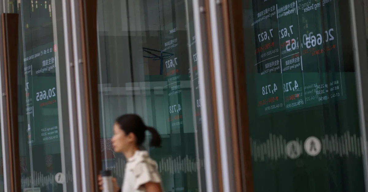 Asian Markets Dip Amid Trade Tensions and Economic Concerns