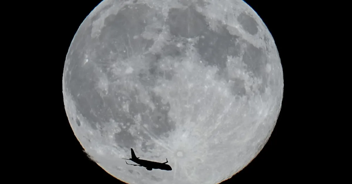 Astronomer Captures Spooky Moon Flashes: What They Reveal About Space