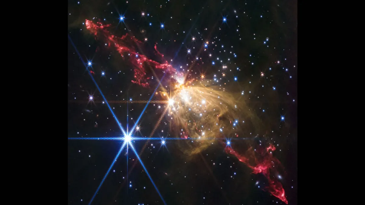Astronomers Capture Stunning Image of Massive Star's Cosmic Blowtorch