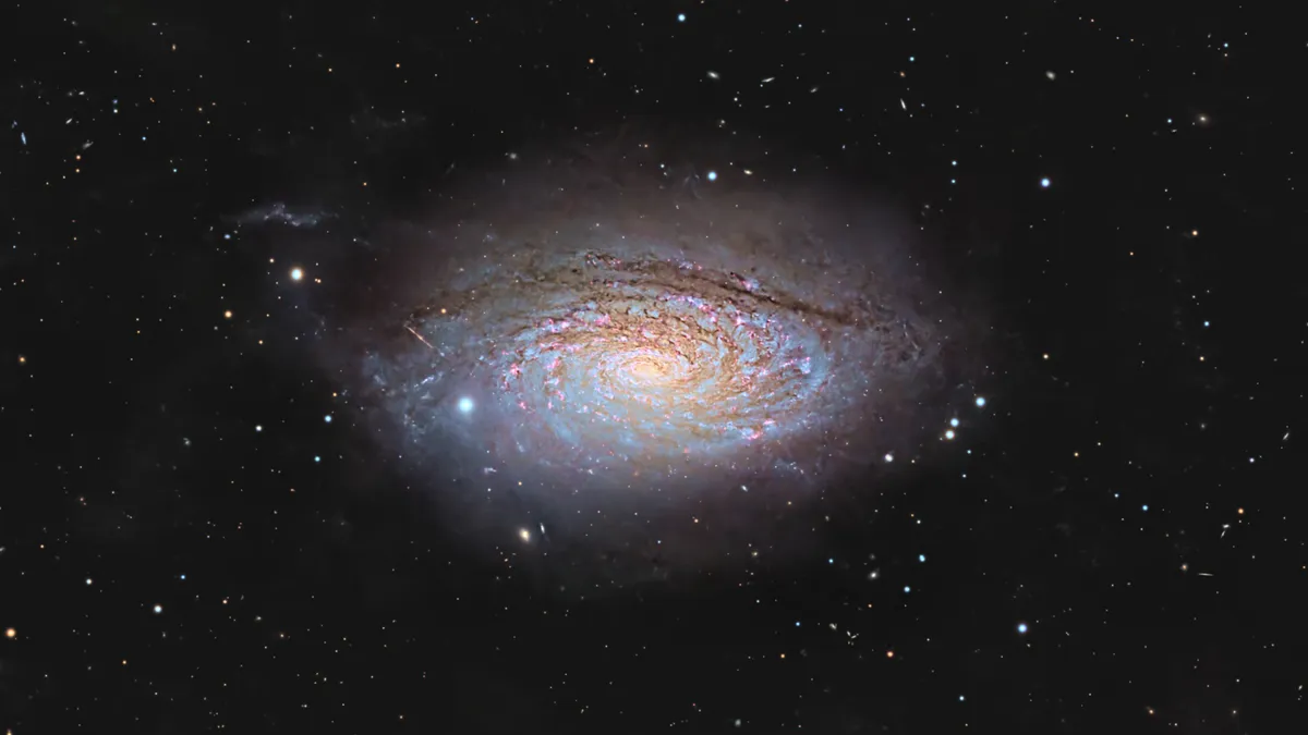 Astrophotographer Captures Stunning Image of the Sunflower Galaxy