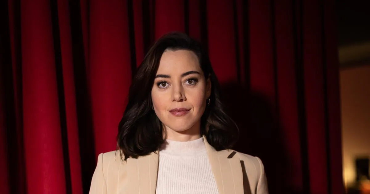 Aubrey Plaza Opens Up About Coping with Grief After Husband's Death