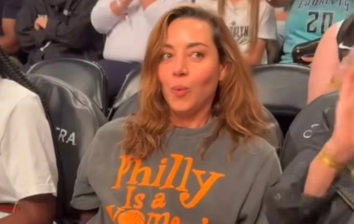 Aubrey Plaza Sparks Women's Sports Movement with Viral T-Shirt at WNBA Game