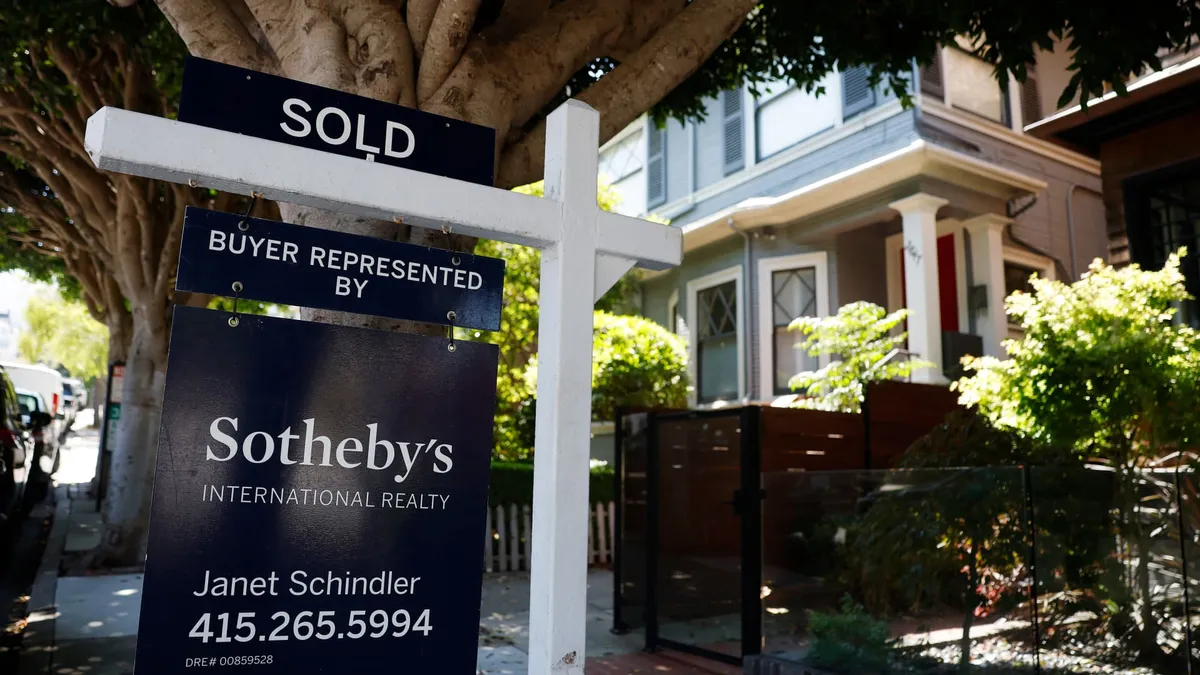 August Housing Market Update: Sales Flat but Luxury Homes Thrive
