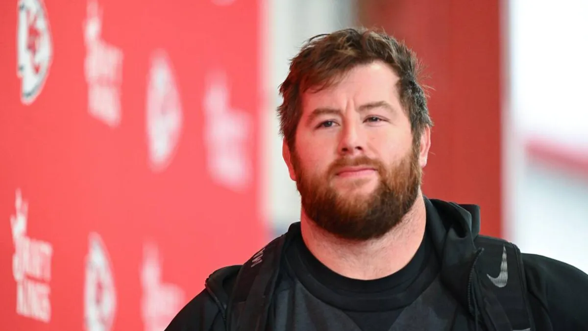 Bears Secure Joe Thuney with Lucrative Two-Year Extension