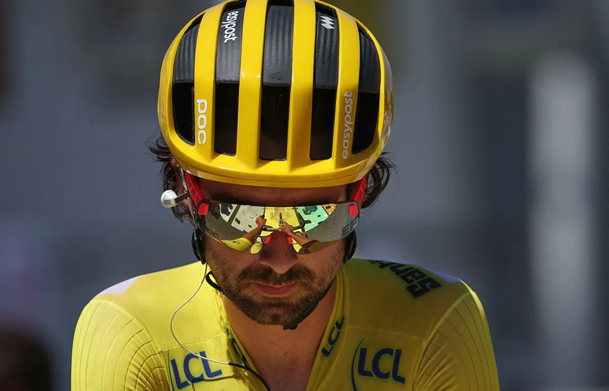 Ben Healy's Classy Move: Slowing the Peloton for Pogačar's Recovery