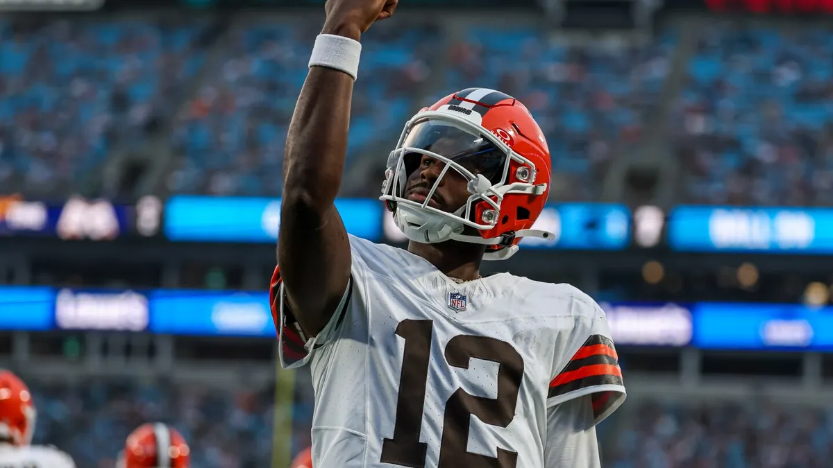 Browns Rookie QB Shedeur Sanders Shines in Preseason Opener