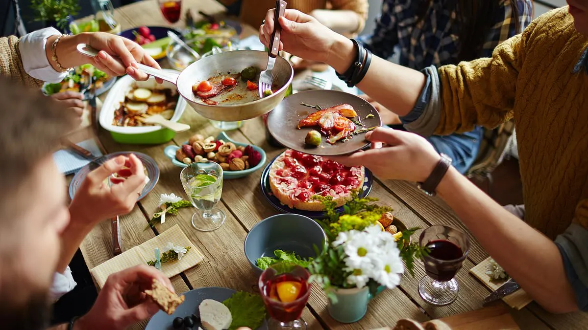 California Salad Scare: Eight Hospitalized from Deadly Botulism Outbreak