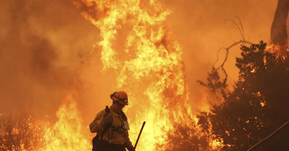 Canyon Fire Explodes to 5,000 Acres, Evacuations Ordered in LA and Ventura Counties