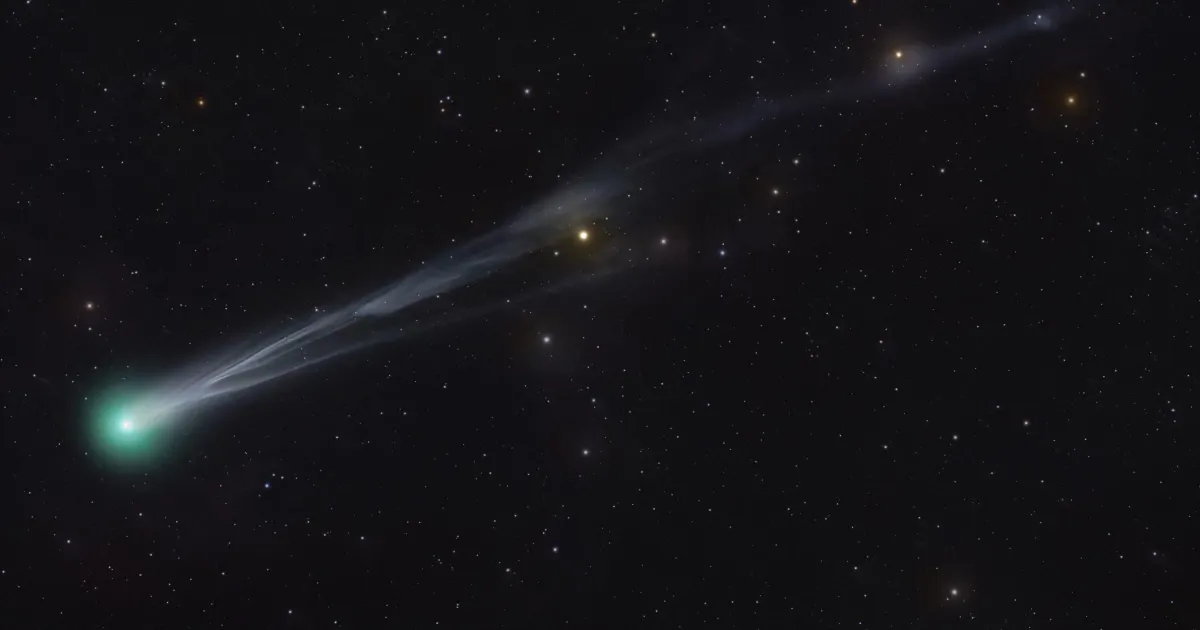 Catch the Celestial Show: Two Rare Comets Light Up the Fall Night Sky!
