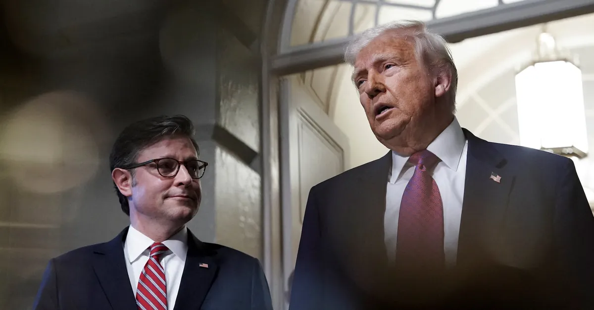 CBO Lowers Debt Impact of Trump's Tax Cut Bill to $2.4 Trillion