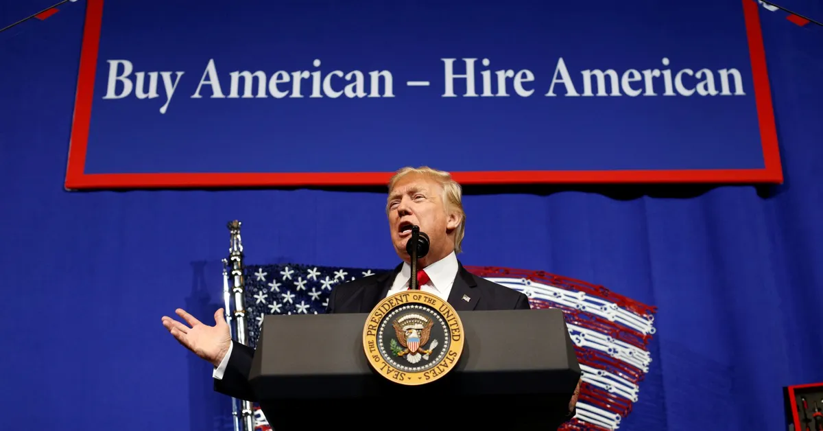 Chaos Erupts as H-1B Visa Holders Rush Back to U.S. Amid Trump's New Rules