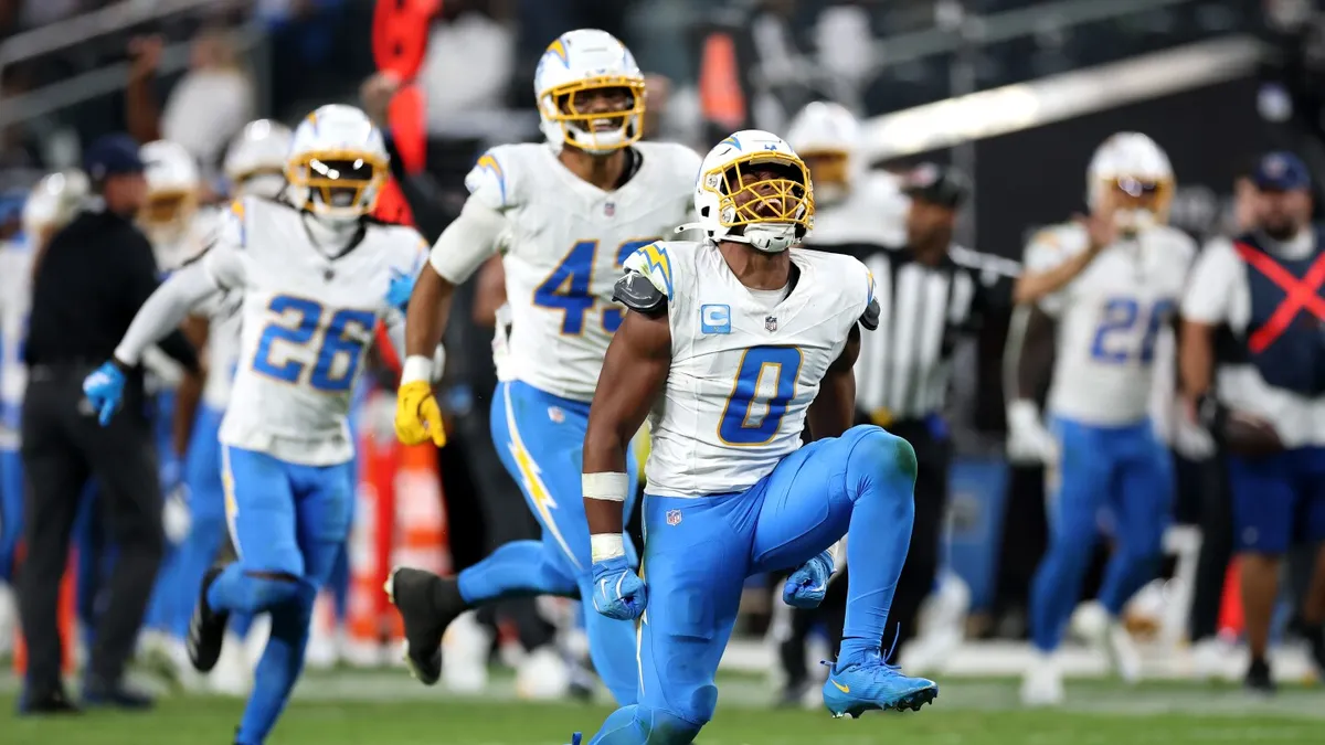 Chargers Dominate Raiders 20-9: A Defensive Showcase