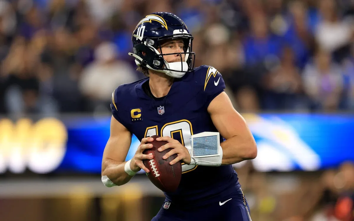Chargers Dominate Vikings 37-10: Herbert Shines with Three Touchdowns