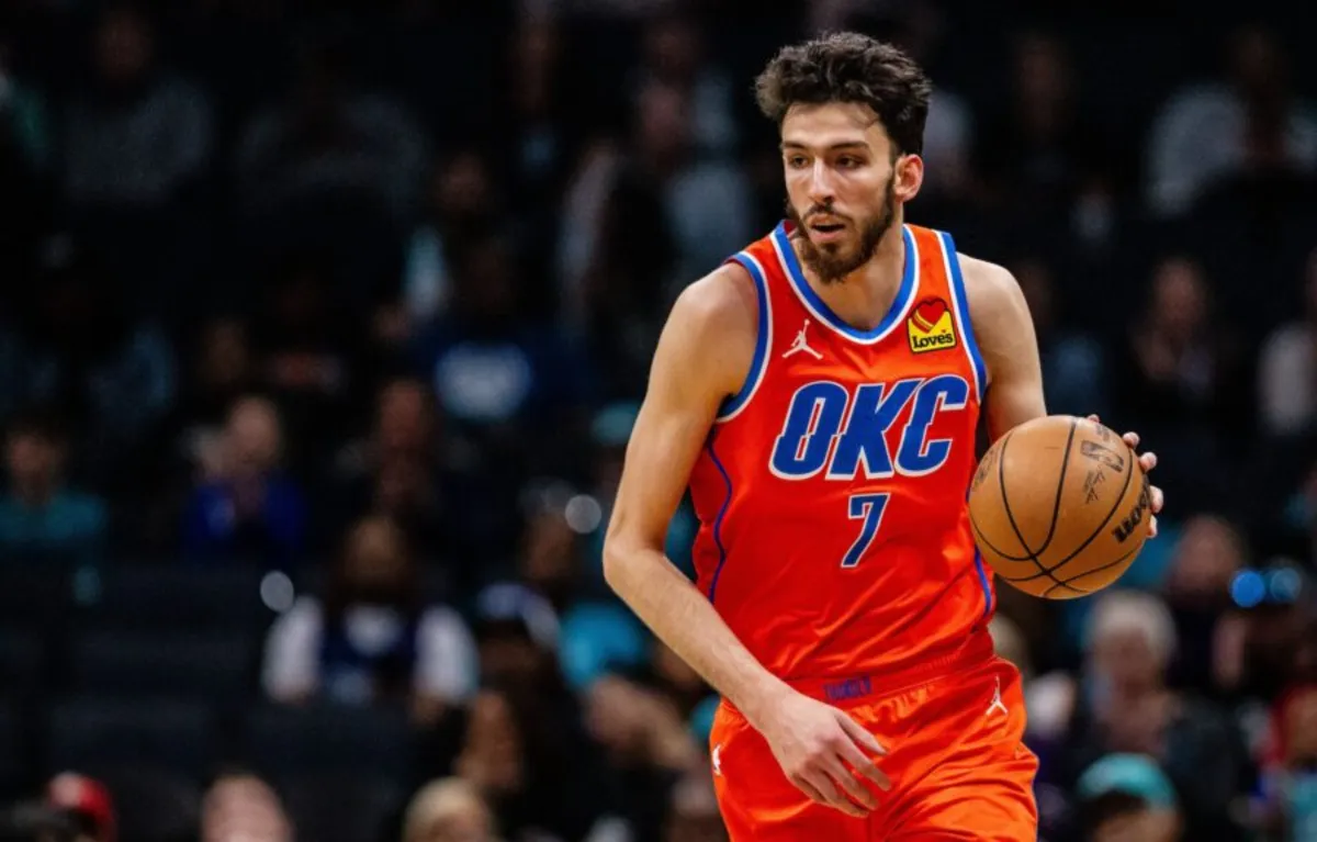 Chet Holmgren Secures Massive $240MM Rookie Contract Extension with Thunder