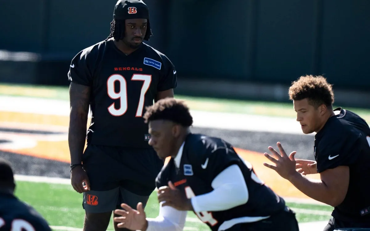 Cincinnati Bengals' Shemar Stewart Leaves Minicamp Amid Contract Negotiations