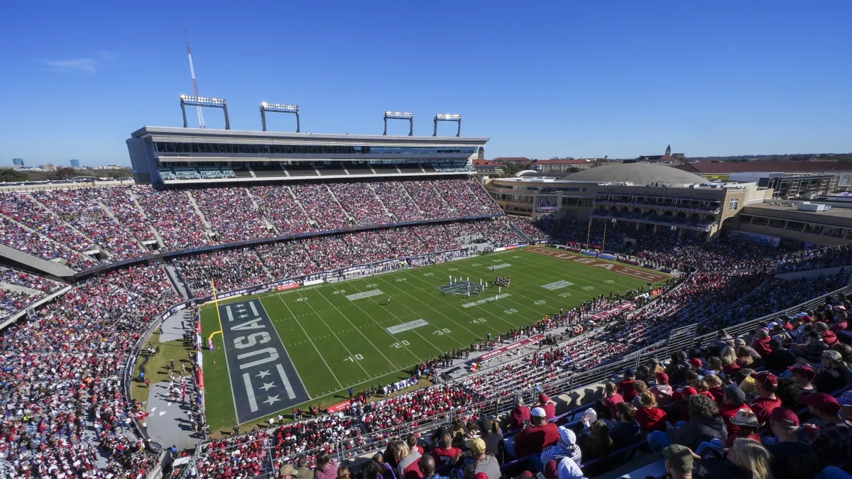College Football Week 1: High-Stakes Showdowns and the Arch Manning Era Begins