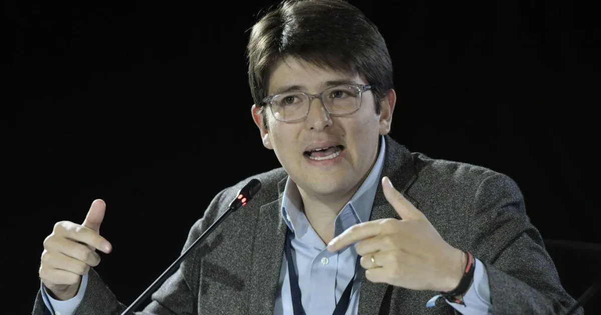 Colombian Senator Miguel Uribe Shot: A Disturbing Attack on Democracy