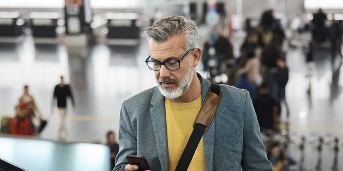 Delta Airlines Faces Lounge Overcrowding Crisis: A Premium Experience Under Siege