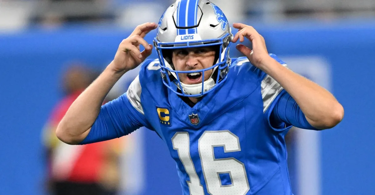 Detroit Lions' Jared Goff Sets Franchise Record in Historic 52-21 Victory Over Bears