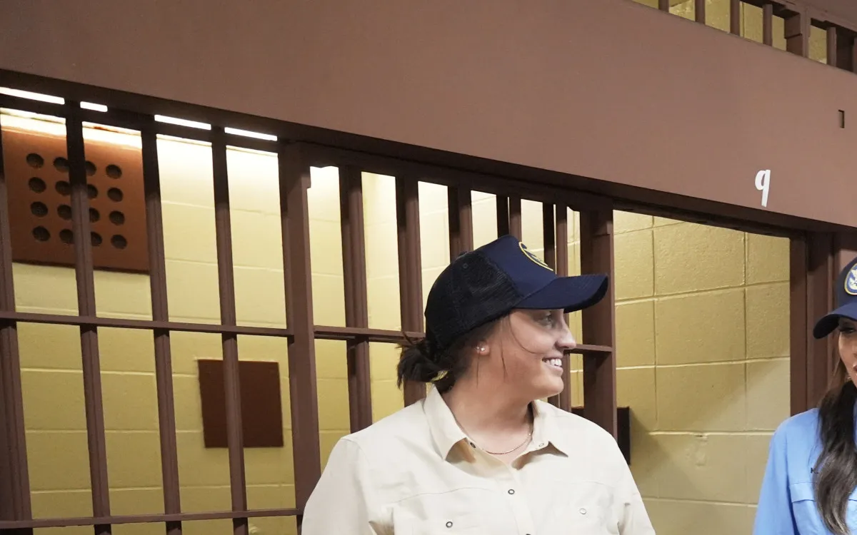 DHS Raids in Chicago: Five Arrested Amid Controversy Over U.S. Citizen Detentions