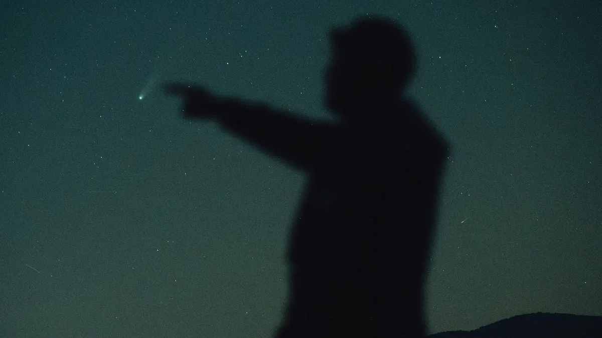 Don't Miss the Stunning Green Comets This Weekend!