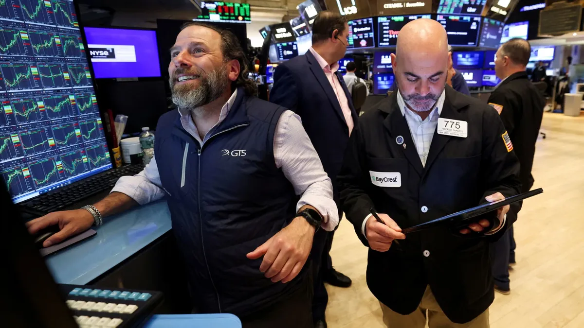 Dow Jones Hits All-Time High as Fed Signals Potential Rate Cuts