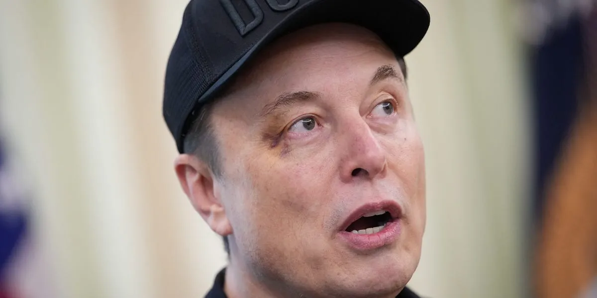 Elon Musk's $1 Trillion Pay Package: A Power Struggle at Tesla