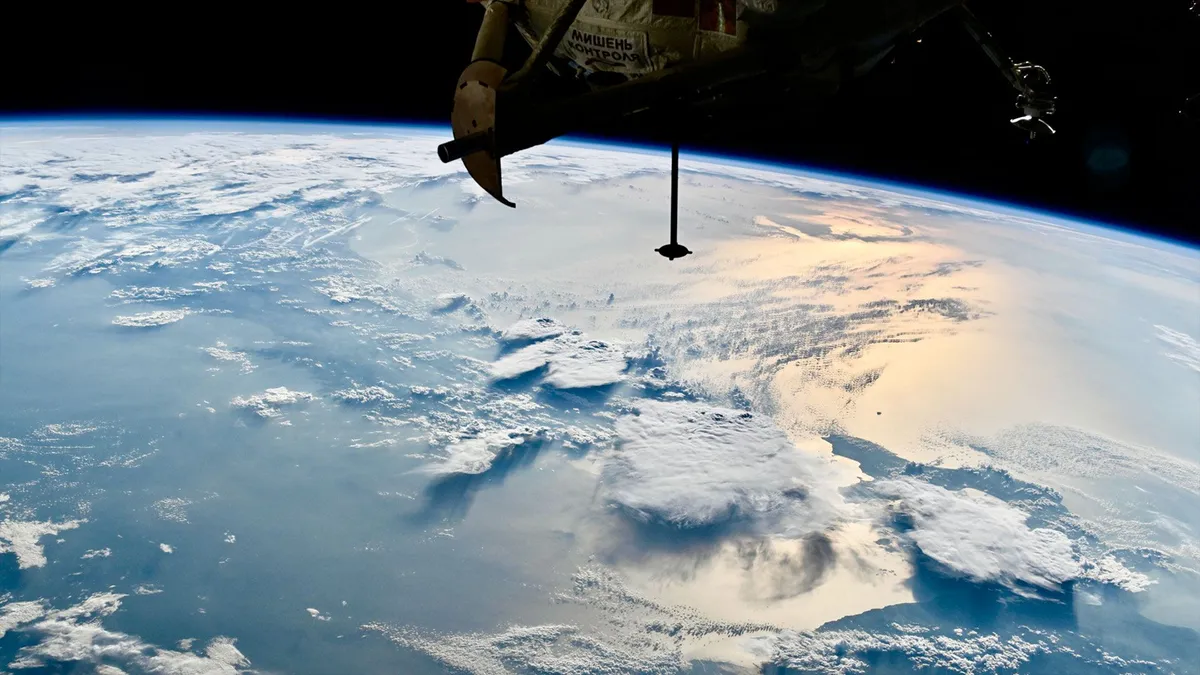 Expedition 73 Crew Thrives on ISS Amid U.S. Government Shutdown