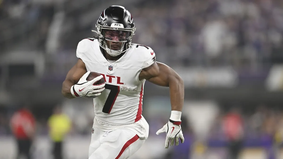 Falcons Dominate Vikings in Defensive Showdown: A 22-6 Victory