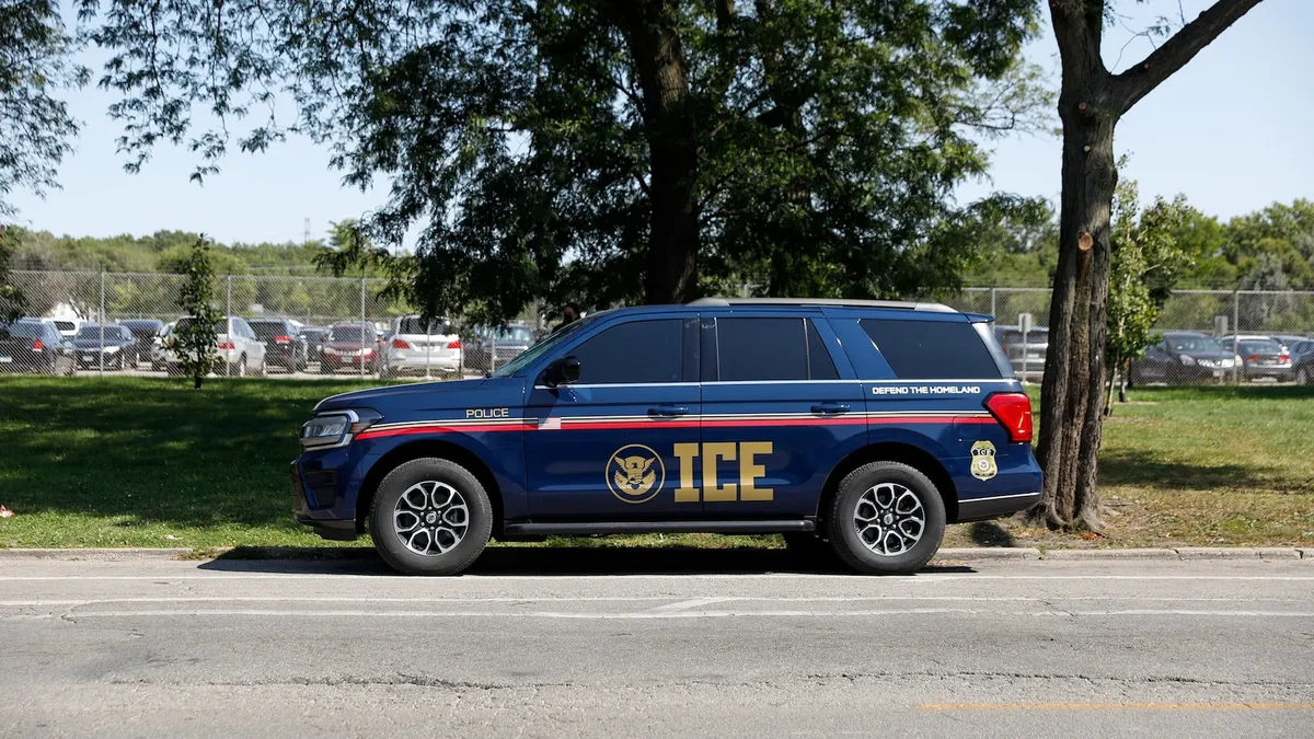 Federal Agents Launch Operation Midway Blitz in Chicago: Arrests and Controversy Unfold