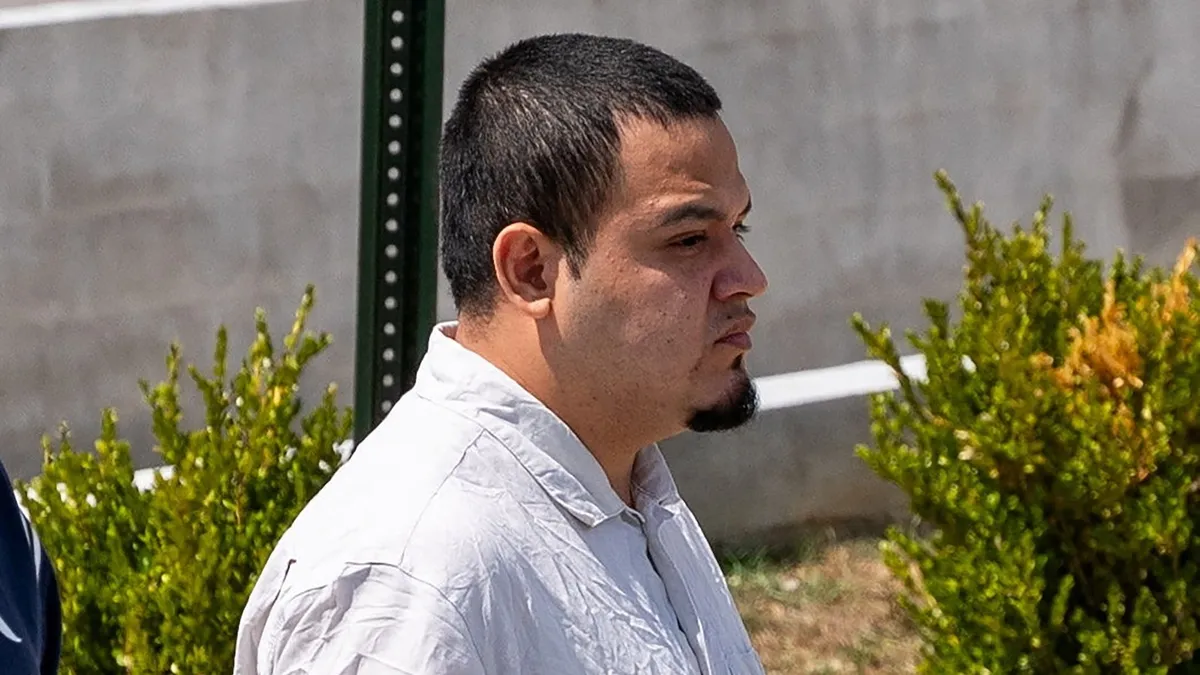 Federal Government Pressures Man with Human Smuggling Charges to Accept Deportation Deal