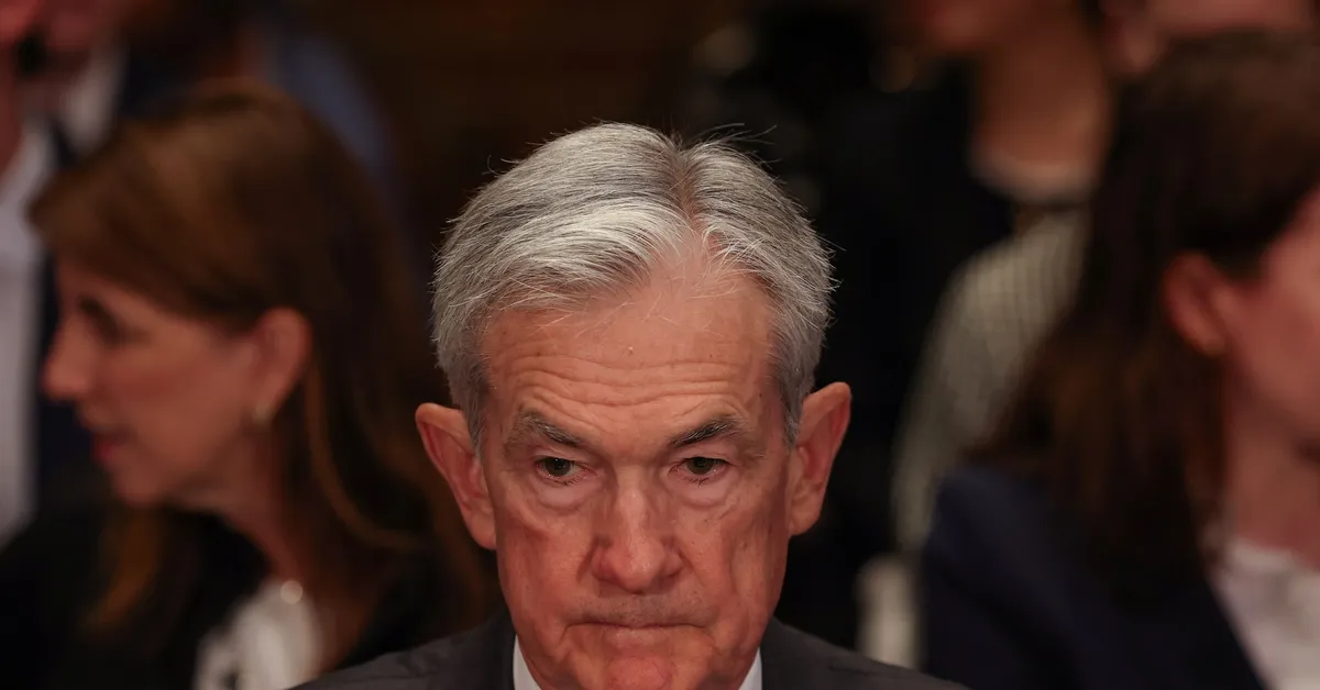 Federal Reserve Chair Powell Warns of Inflation Risks from Trump's Tariff Plans