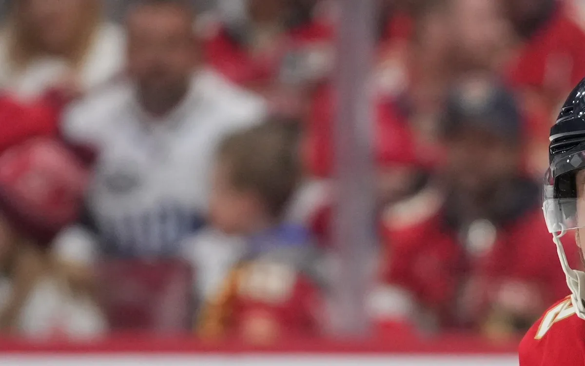 Florida Panthers Dominate Game 3 to Take 2-1 Lead in Stanley Cup Final