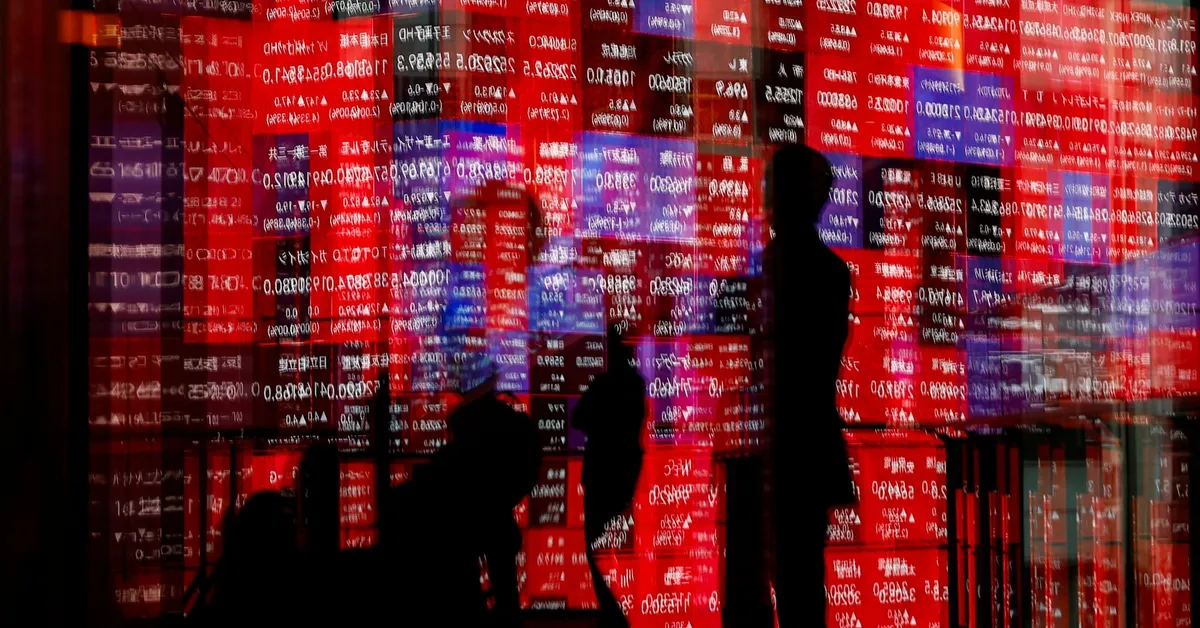 Global Bond Markets Face Turbulence as Yields Hit Record Highs
