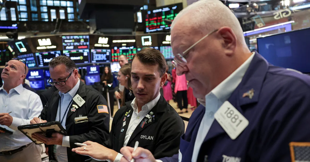 Global Shares Soar to Record Highs Ahead of Fed Rate Cut