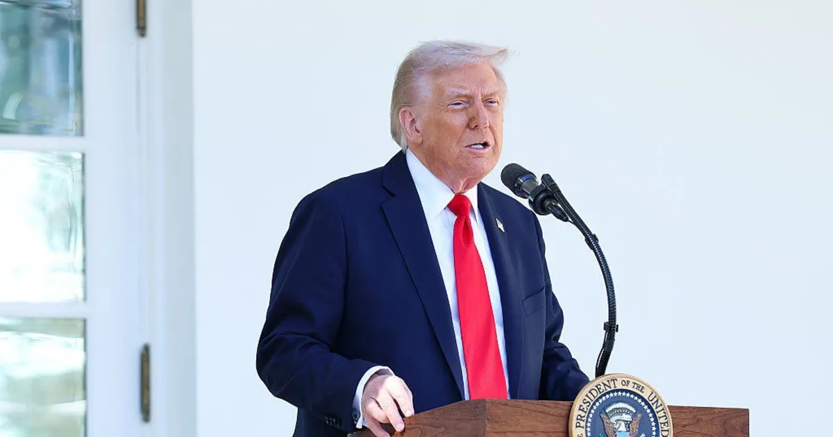 Government Shutdown Enters Week 4: Trump Hosts GOP Senators Amid Crisis