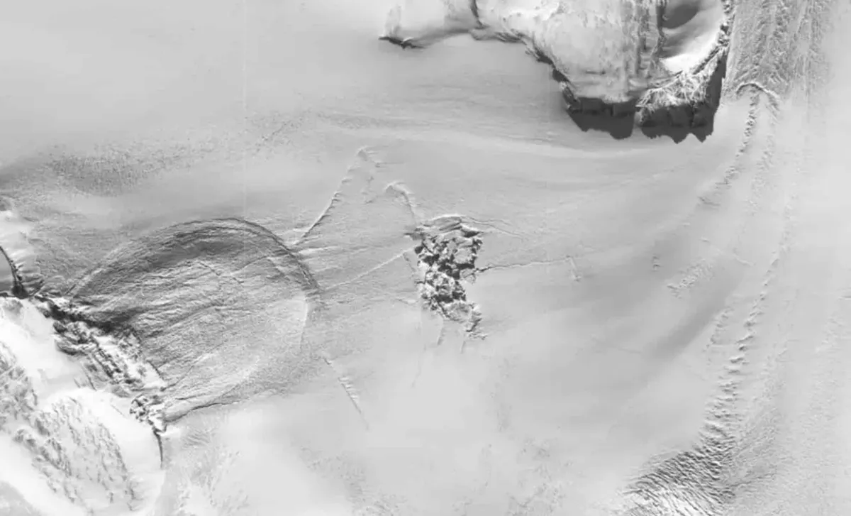 Groundbreaking Discovery: Unprecedented Eruption of Meltwater from Greenland's Ice Sheet
