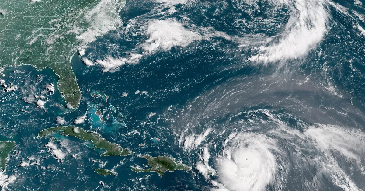 Hurricane Erin: Catastrophic Category 5 Storm Threatens the Atlantic