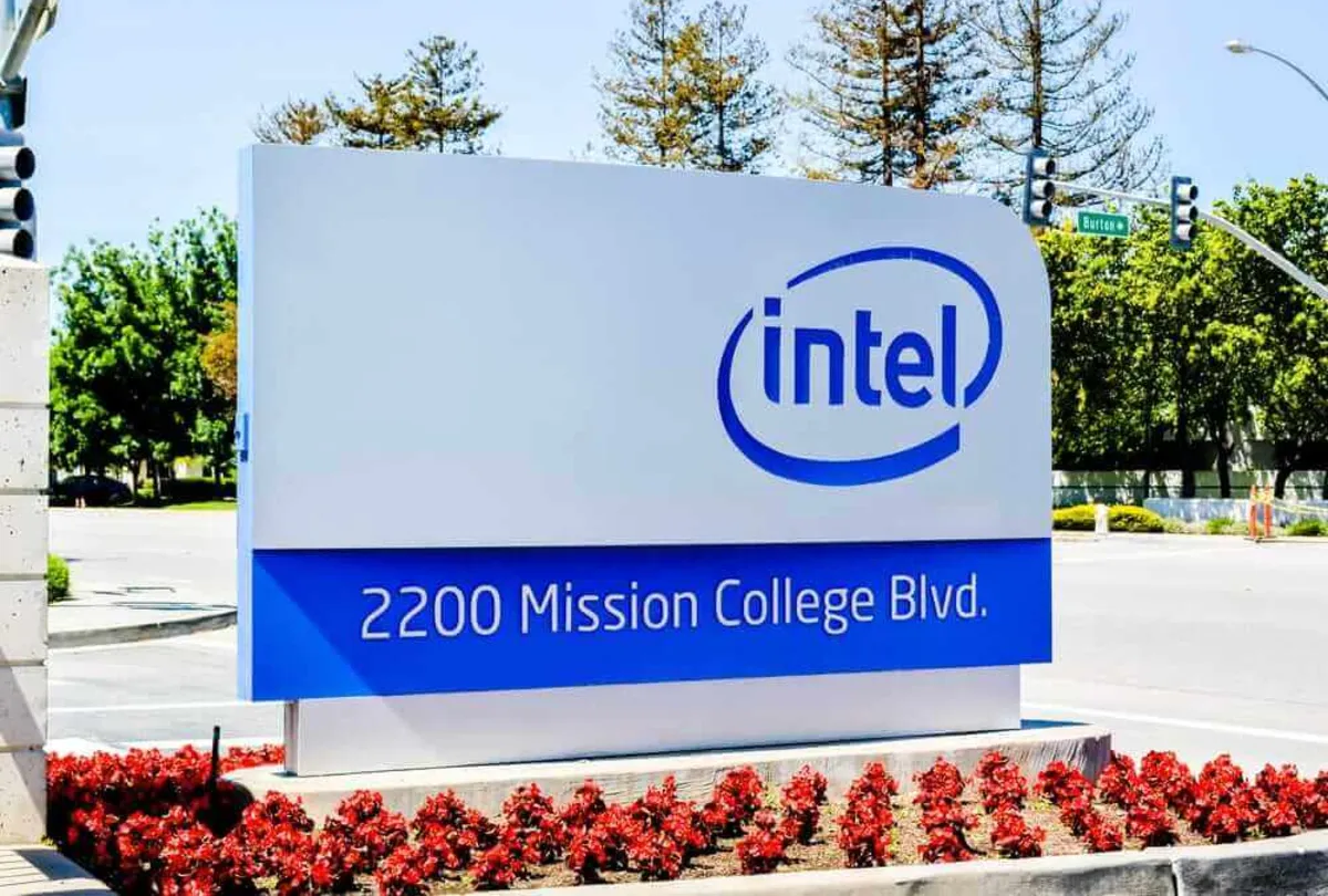 Intel Reports First Profit in Nearly Two Years: Is the Stock Set for a Comeback?