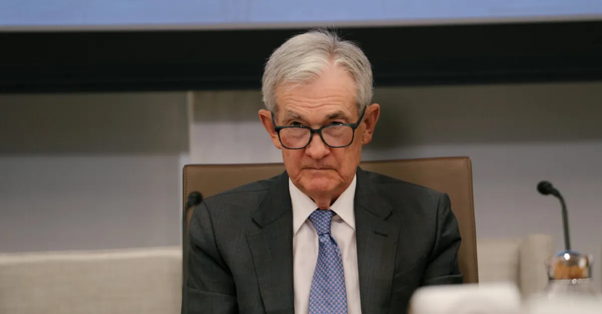 Interest Rates Dip Below 4%: Fed's Divisive Decision Sparks Economic Concerns