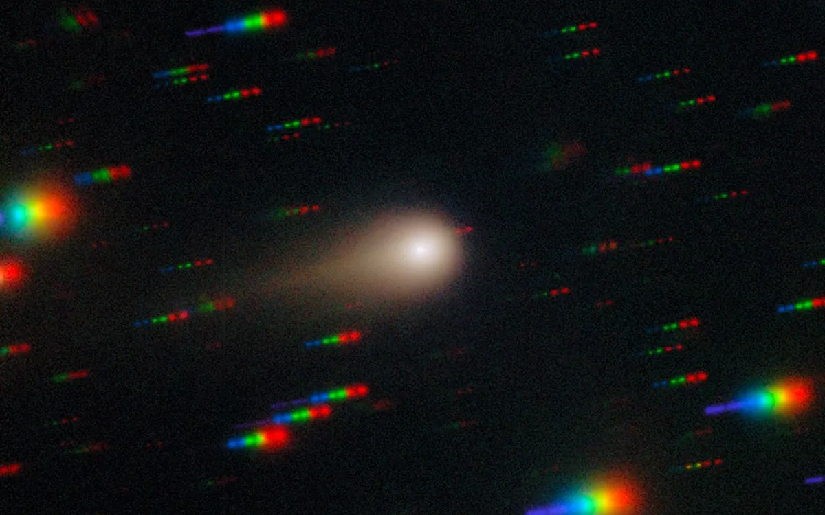 Interstellar Comet 3I/ATLAS: A Spectacular Tail Emerges as It Approaches the Sun