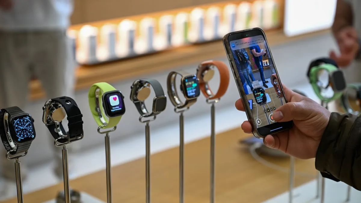 iOS 26.1 Beta: Is Apple Finally Making Smartwatches Compatible with iPhones?