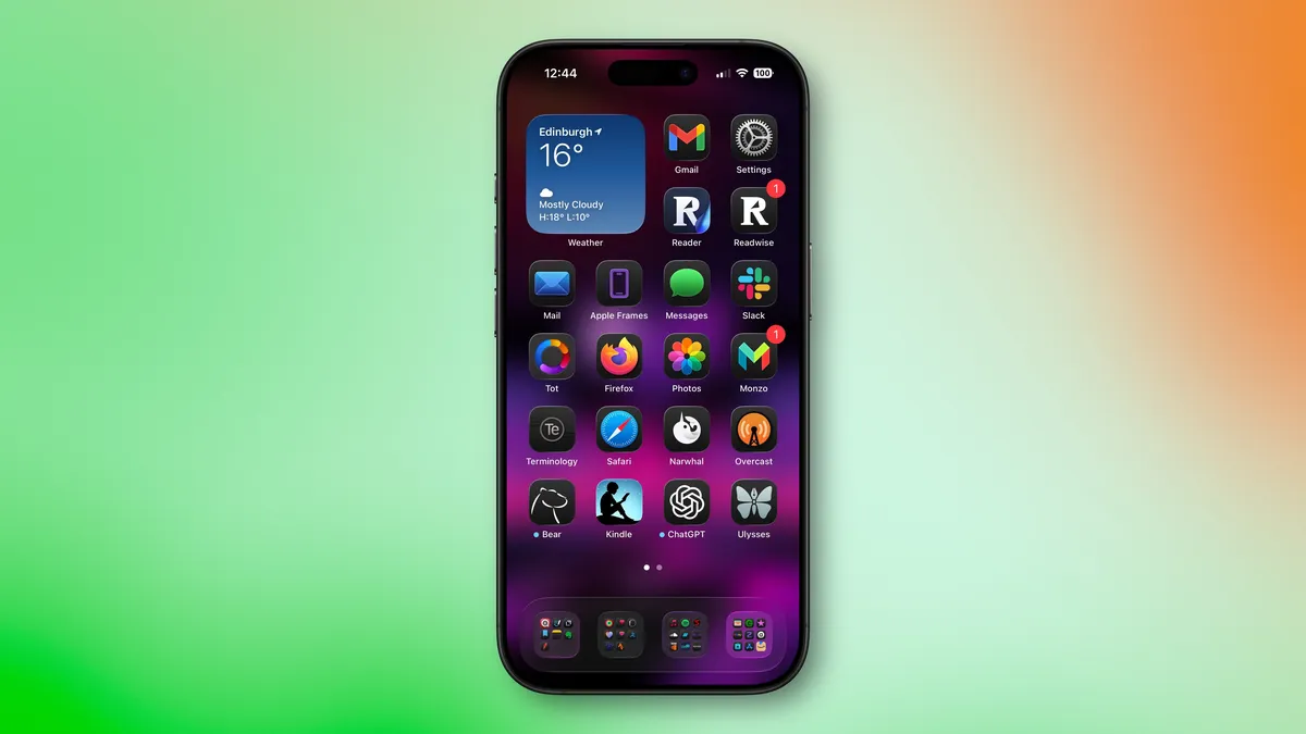 iOS 26's Liquid Glass Interface Sparks Controversy: Users Report Dizziness from Icon Illusions